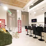 Flora- Loft Luxury - Tra Colosseo E Santa Maria Maggiore - Metro Apartman *
