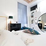 Flora- Loft Luxury - Tra Colosseo E Santa Maria Maggiore - Metro *