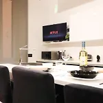 Flora- Loft Luxury - Tra Colosseo E Santa Maria Maggiore - Metro Apartman
