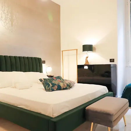 Flora- Loft Luxury - Tra Colosseo E Santa Maria Maggiore - Metro Apartment *