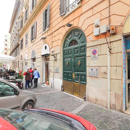 Apartamento Flora- Loft Luxury - Tra Colosseo E Santa Maria Maggiore - Metro Roma