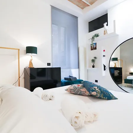 Flora- Loft Luxury - Tra Colosseo E Santa Maria Maggiore - Metro *