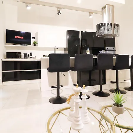 Flora- Loft Luxury - Tra Colosseo E Santa Maria Maggiore - Metro Apartamento *