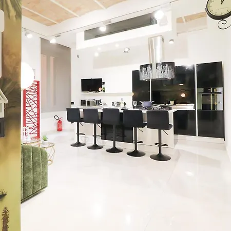 Flora- Loft Luxury - Tra Colosseo E Santa Maria Maggiore - Metro Apartman Róma