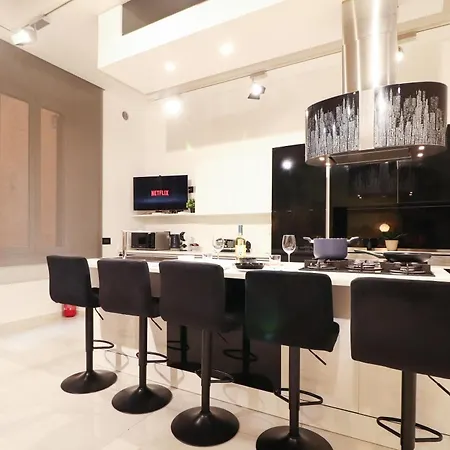 Daire Flora- Loft Luxury - Tra Colosseo E Santa Maria Maggiore - Metro